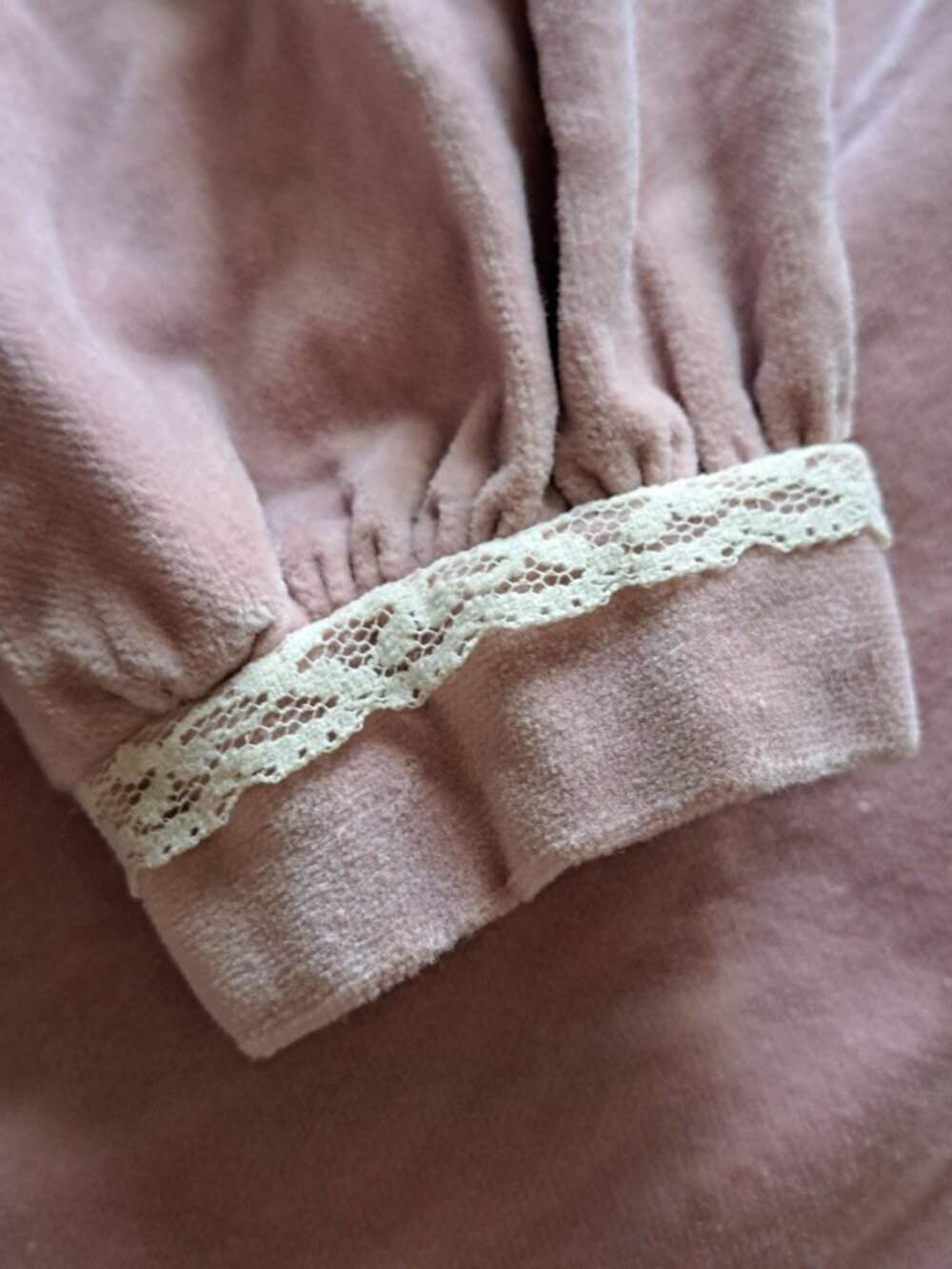 Vtg 60's Majesty Pink Rose Velvet Girls Dress With Lace Collar Cuffs Size 6 USA - Picture 3 of 9